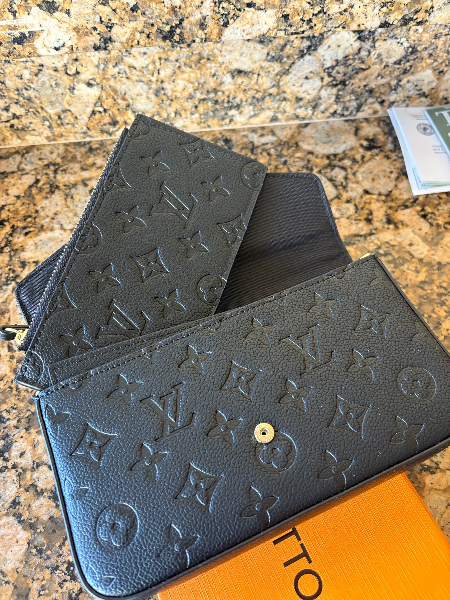 LV Purse